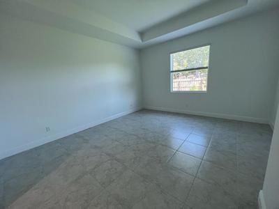 For Rent: $3,300 (3 beds, 2 baths, 2668 Square Feet)