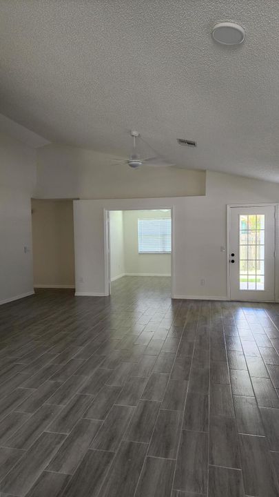 For Rent: $4,250 (4 beds, 2 baths, 1548 Square Feet)