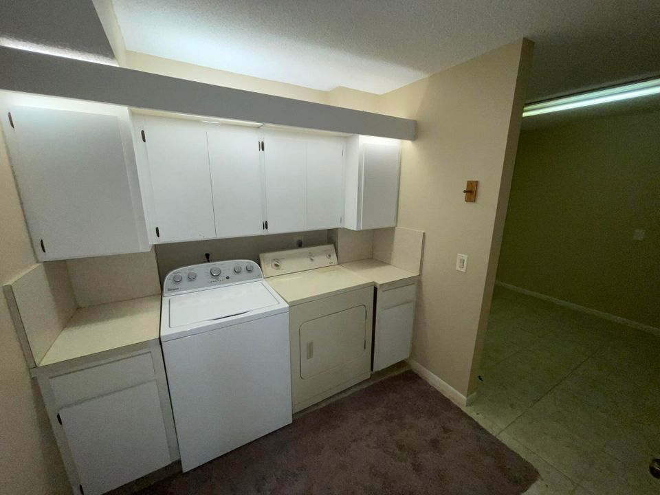 For Rent: $2,200 (2 beds, 2 baths, 1442 Square Feet)