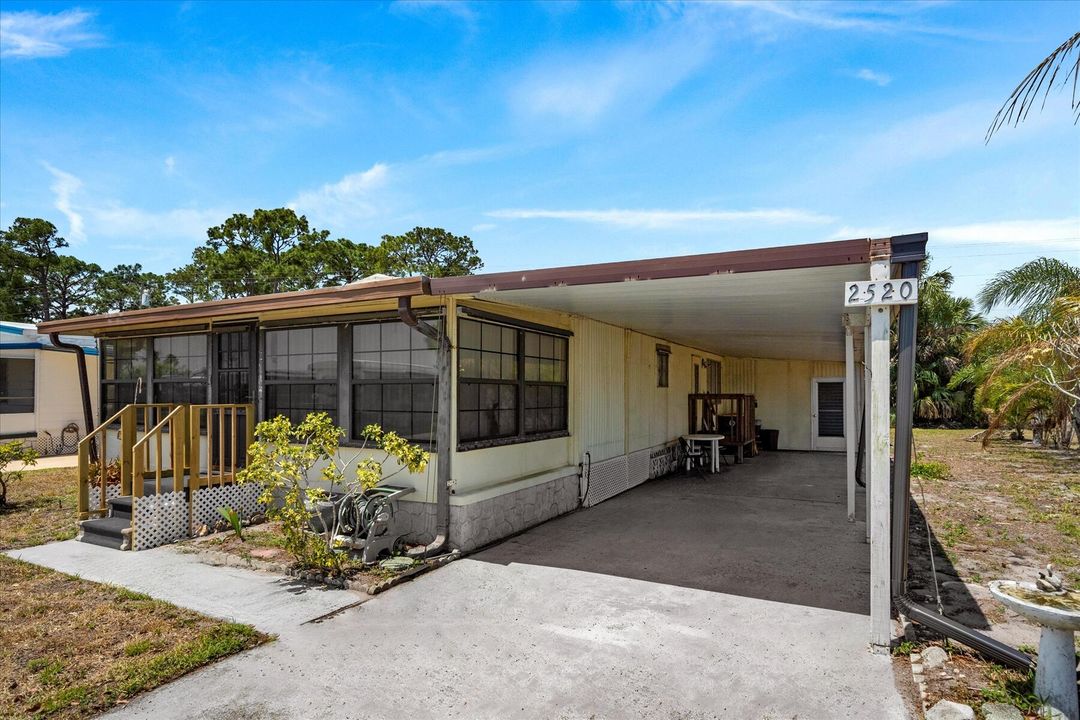 For Sale: $142,000 (2 beds, 2 baths, 1200 Square Feet)