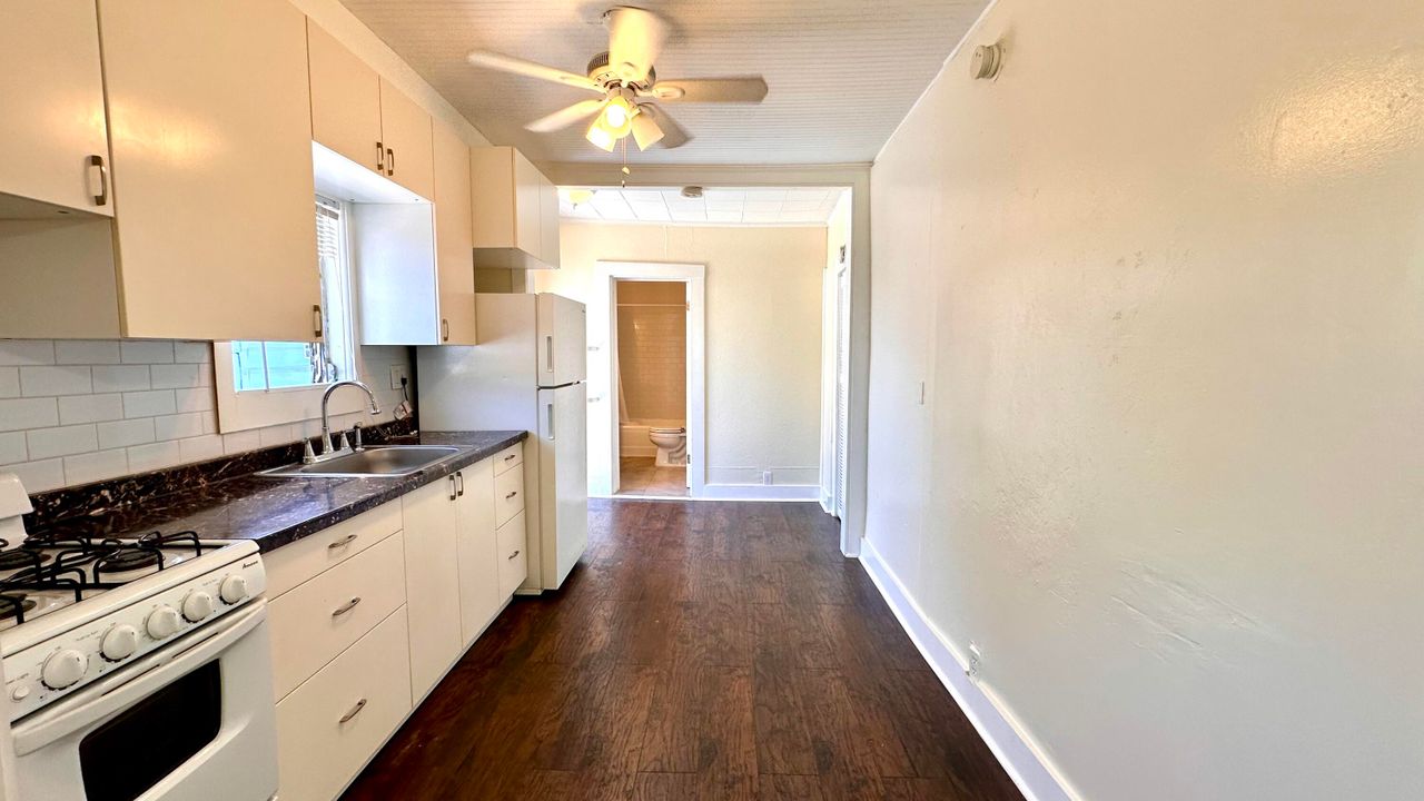 For Rent: $1,445 (0 beds, 1 baths, 500 Square Feet)