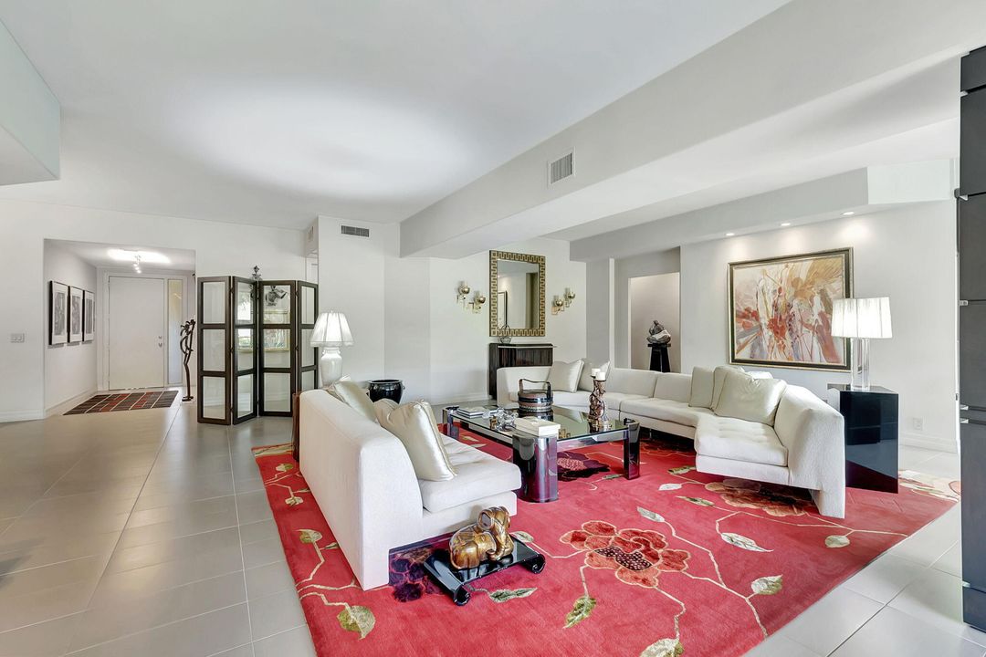 Active With Contract: $849,000 (2 beds, 2 baths, 1760 Square Feet)