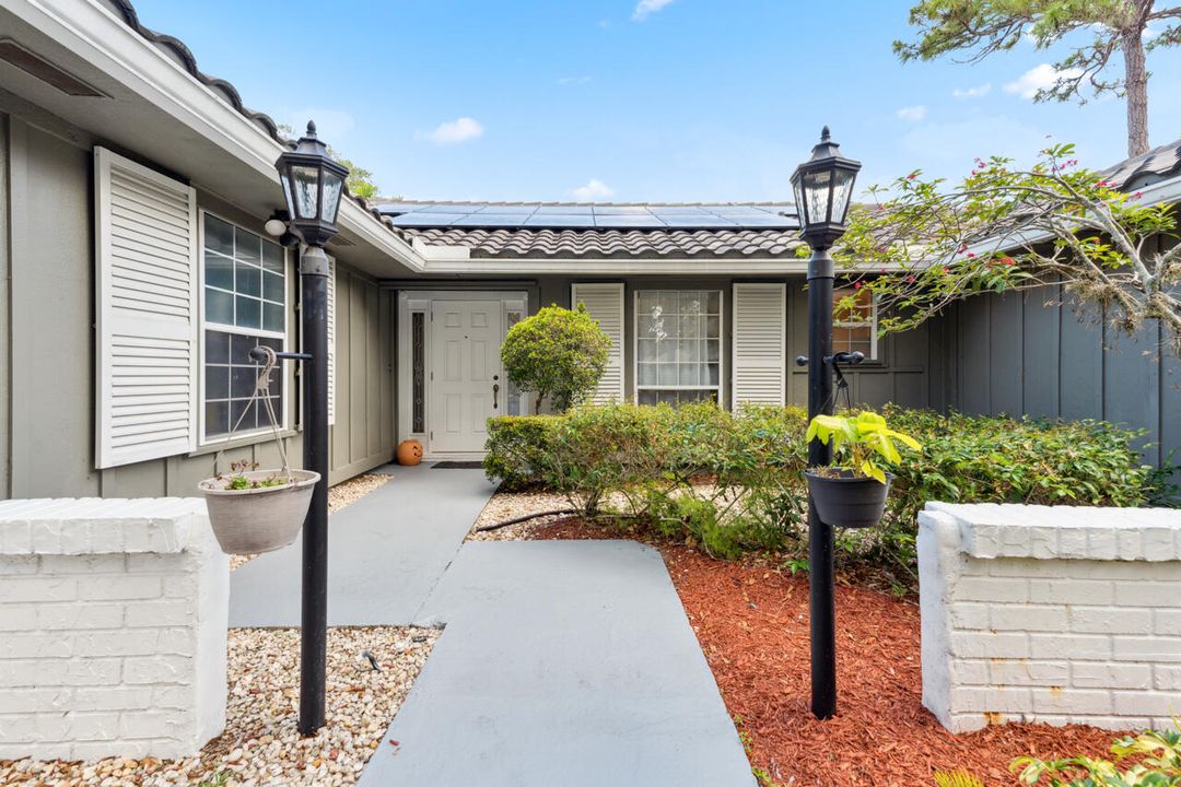 Active With Contract: $999,000 (4 beds, 2 baths, 2544 Square Feet)
