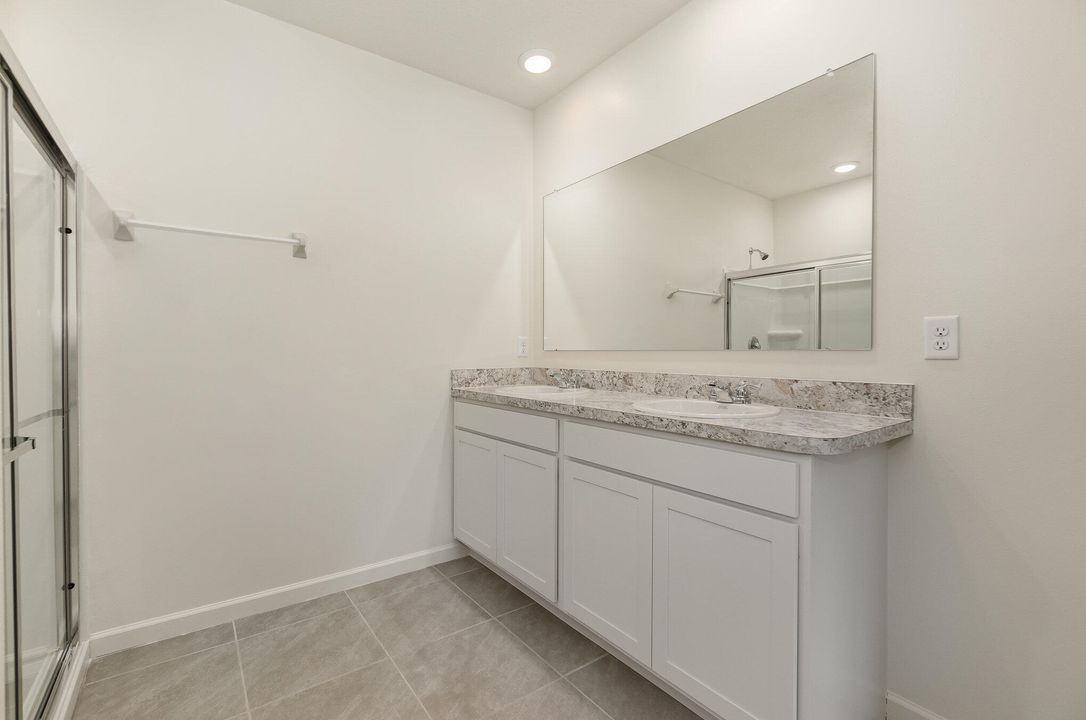 For Sale: $376,650 (3 beds, 2 baths, 1672 Square Feet)