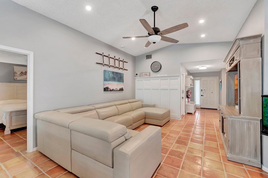 Active With Contract: $525,000 (3 beds, 2 baths, 1449 Square Feet)