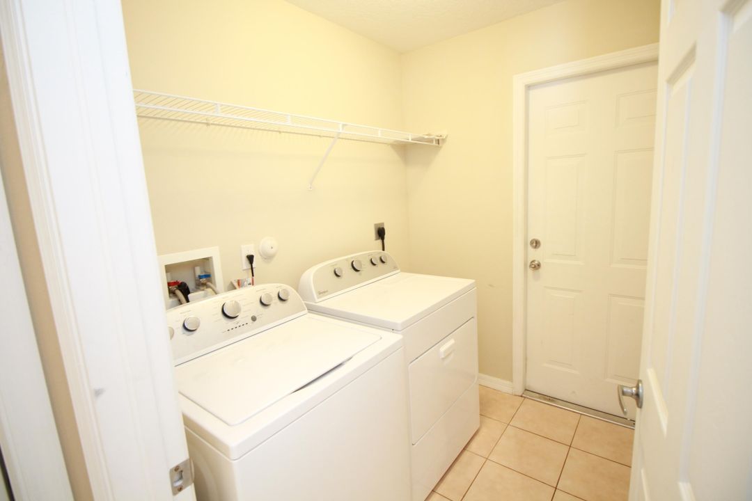 For Rent: $2,375 (3 beds, 2 baths, 1780 Square Feet)