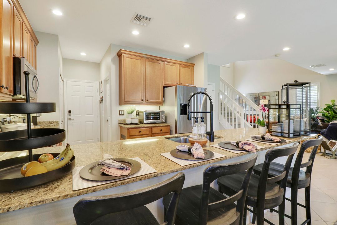 Active With Contract: $639,000 (4 beds, 2 baths, 2197 Square Feet)