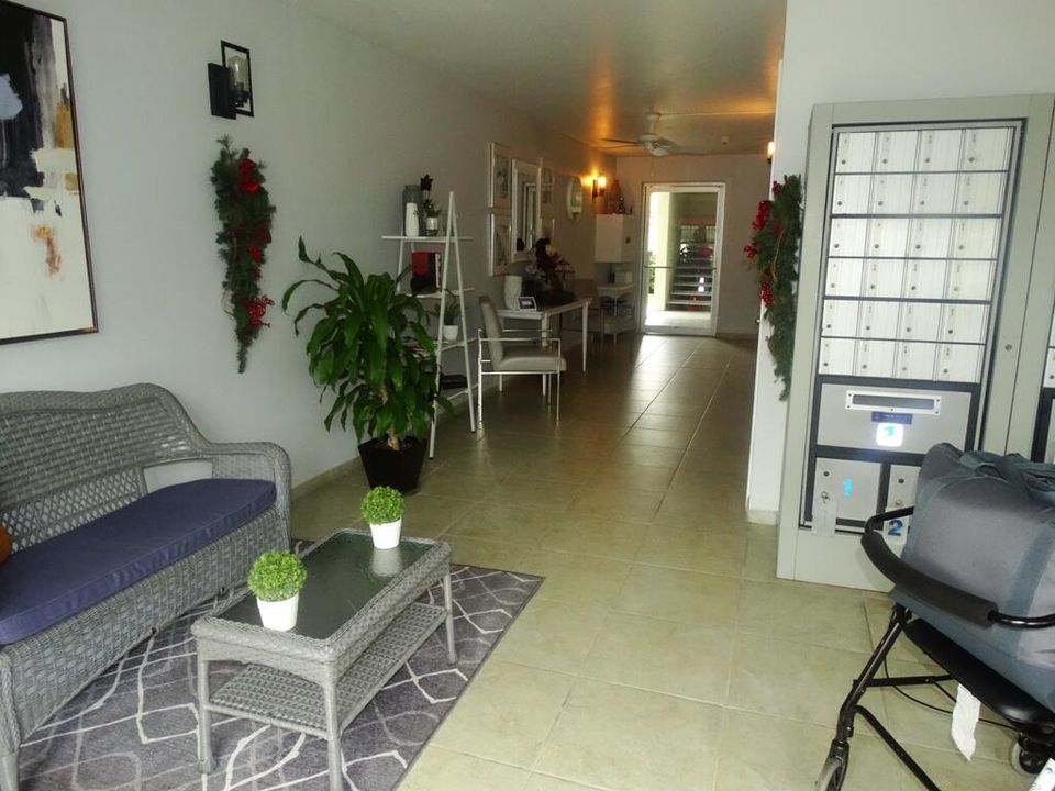 Activo con contrato: $199,900 (2 camas, 2 baños, 1076 Pies cuadrados)