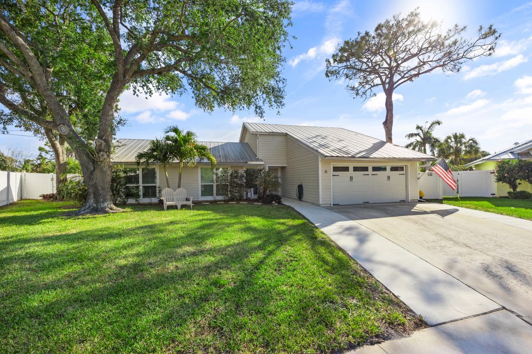 For Sale: $949,000 (3 beds, 2 baths, 1880 Square Feet)