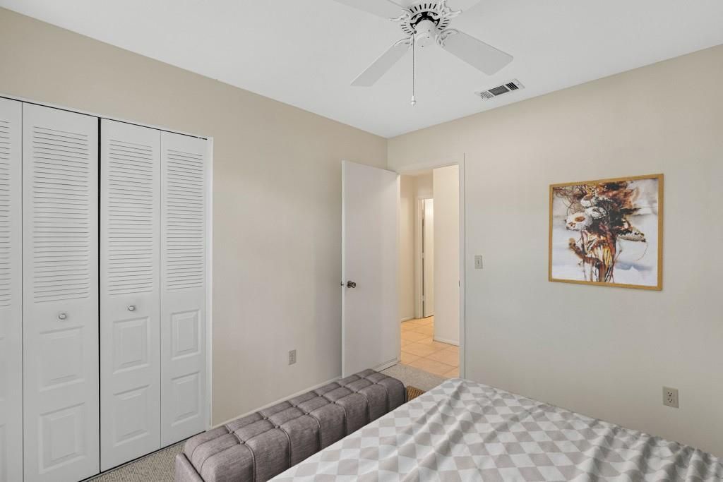 Active With Contract: $310,000 (3 beds, 2 baths, 1176 Square Feet)
