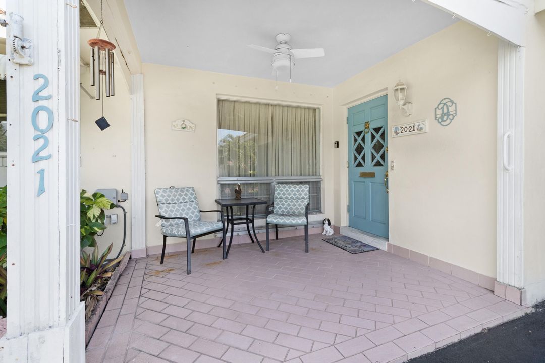 Active With Contract: $599,000 (3 beds, 2 baths, 1664 Square Feet)