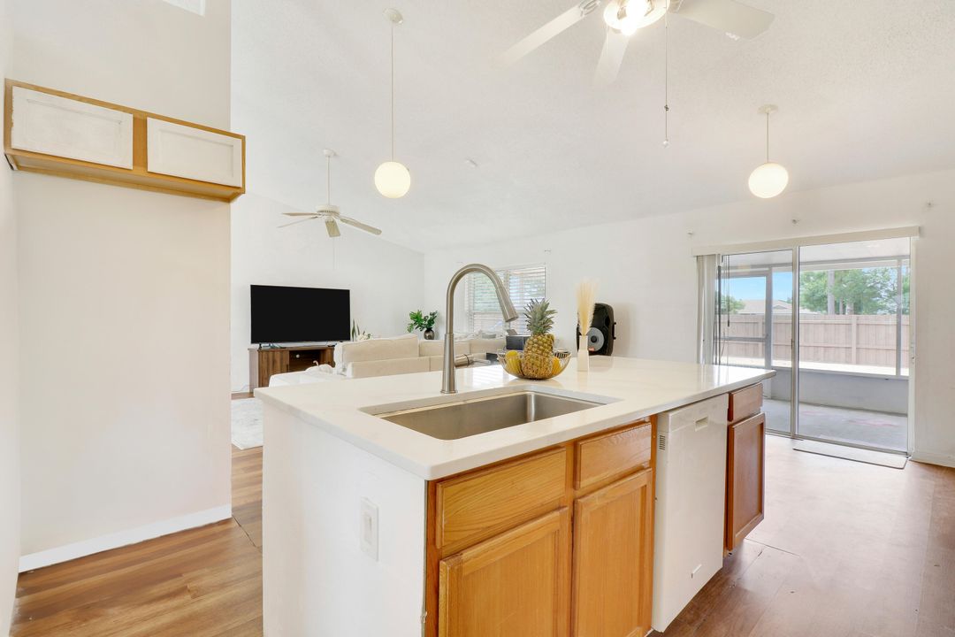 For Sale: $415,000 (3 beds, 2 baths, 2047 Square Feet)