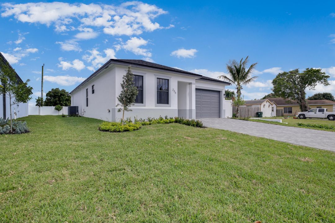 For Sale: $589,000 (4 beds, 2 baths, 1747 Square Feet)