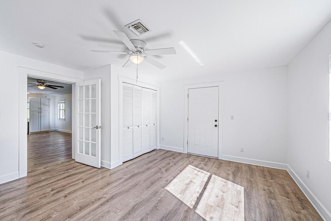 For Sale: $519,000 (2 beds, 1 baths, 1448 Square Feet)