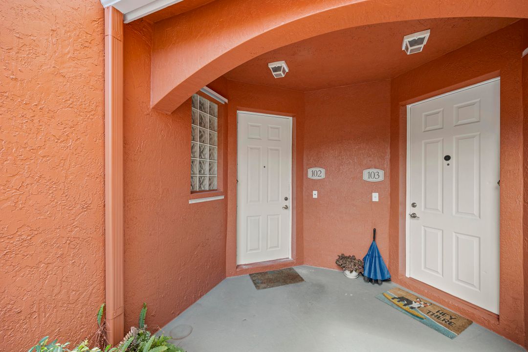 For Sale: $329,900 (3 beds, 2 baths, 1607 Square Feet)