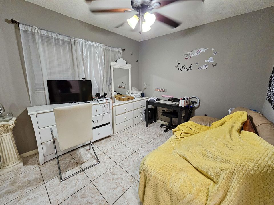 For Rent: $2,800 (3 beds, 2 baths, 1508 Square Feet)