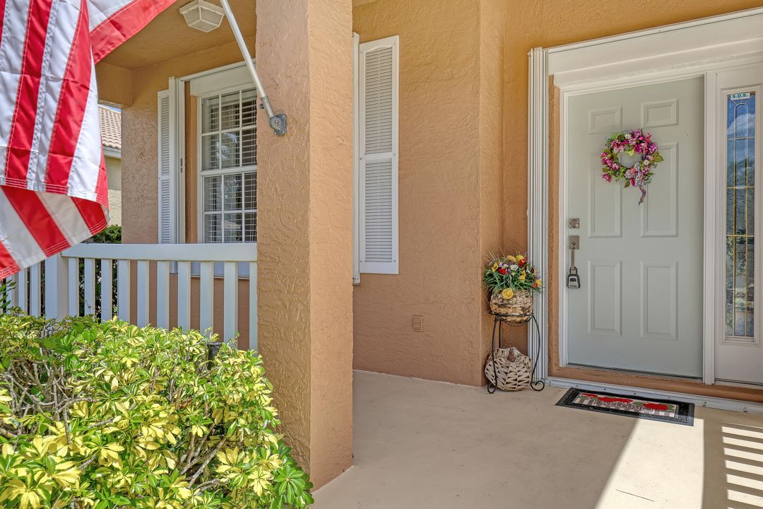 For Sale: $347,900 (2 beds, 2 baths, 1590 Square Feet)