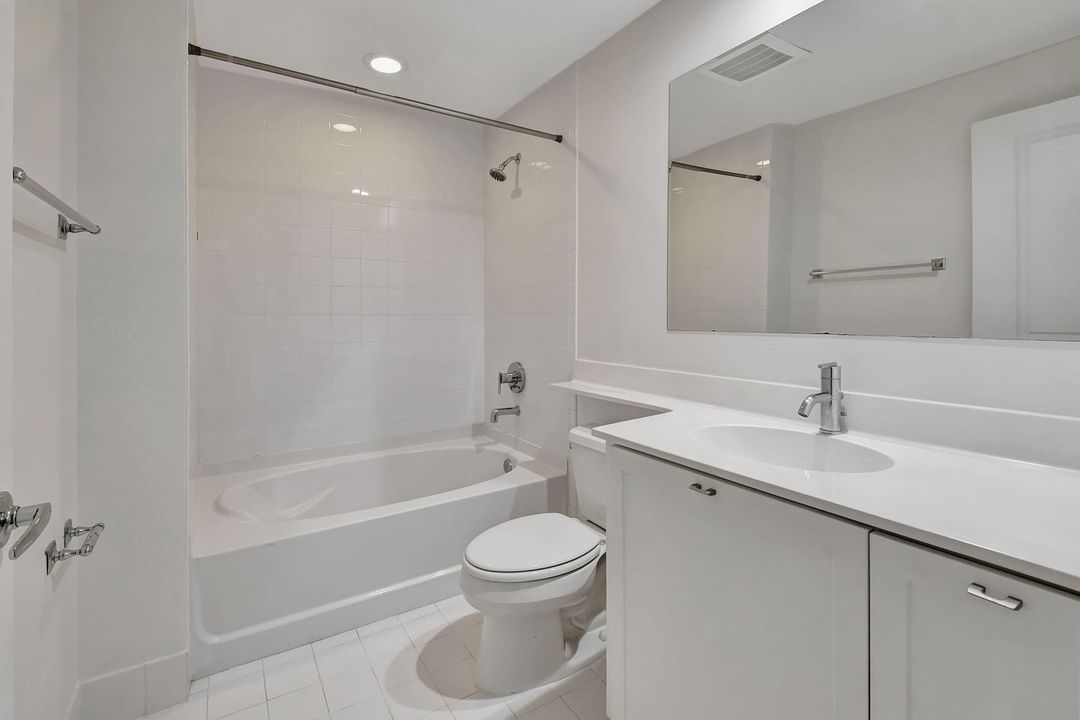 For Sale: $879,000 (2 beds, 2 baths, 1400 Square Feet)