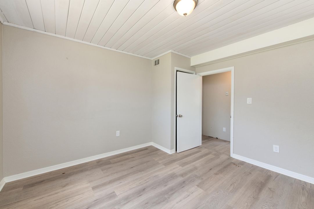 For Rent: $2,195 (3 beds, 2 baths, 1431 Square Feet)