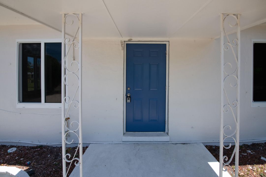For Rent: $2,095 (3 beds, 2 baths, 1431 Square Feet)
