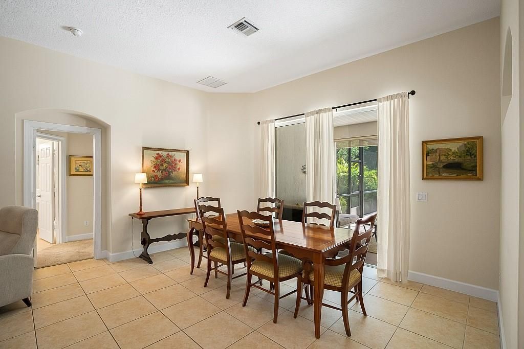 Active With Contract: $529,900 (3 beds, 2 baths, 2200 Square Feet)