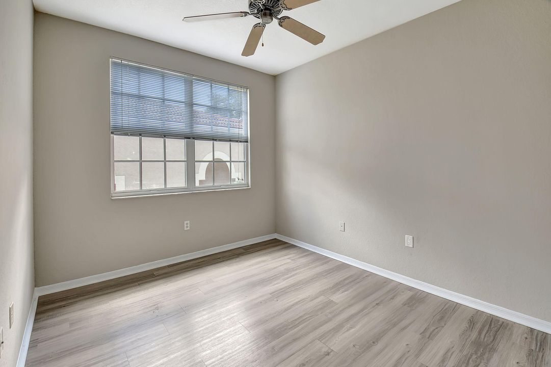 Active With Contract: $339,000 (3 beds, 2 baths, 1238 Square Feet)
