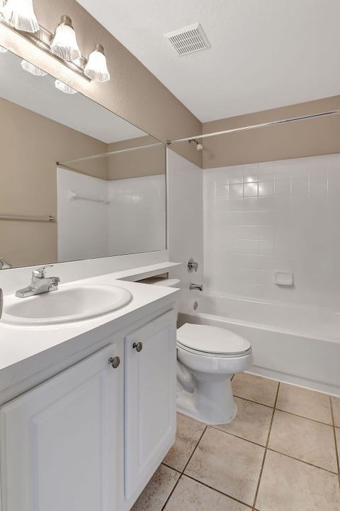 Active With Contract: $339,000 (3 beds, 2 baths, 1238 Square Feet)