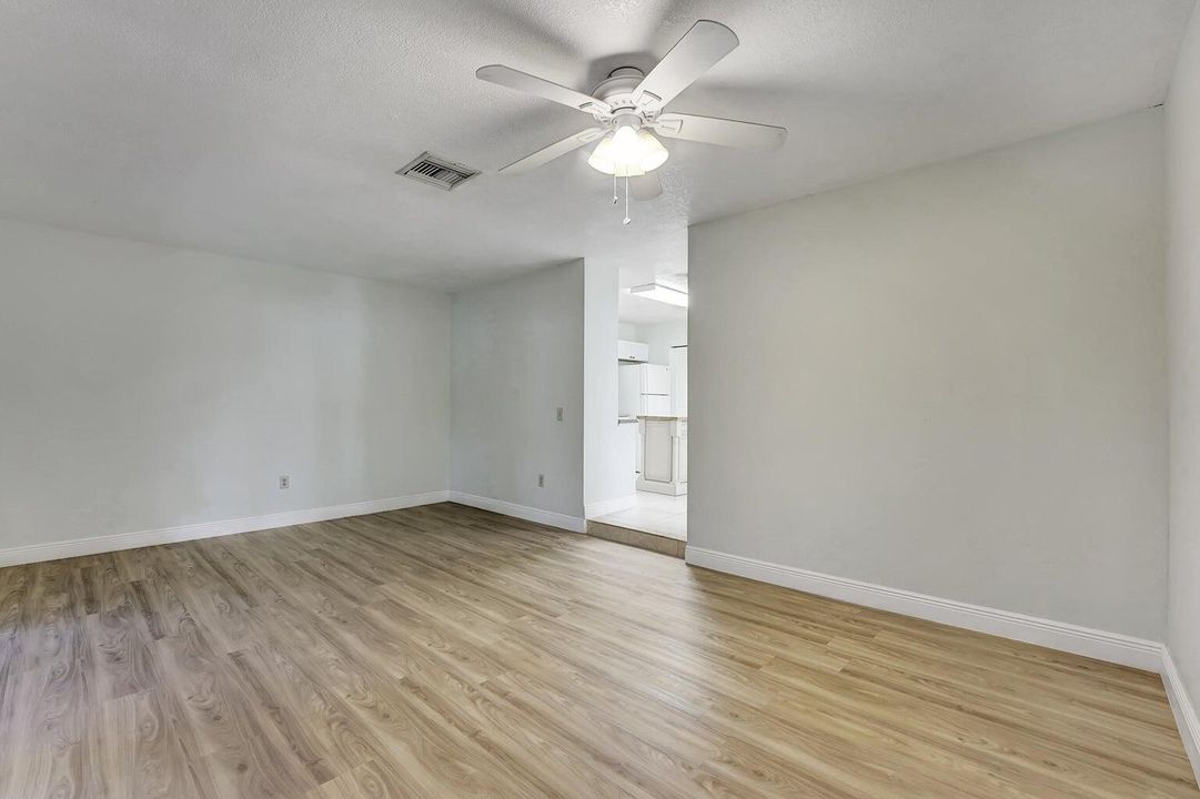 For Rent: $2,350 (2 beds, 2 baths, 1020 Square Feet)