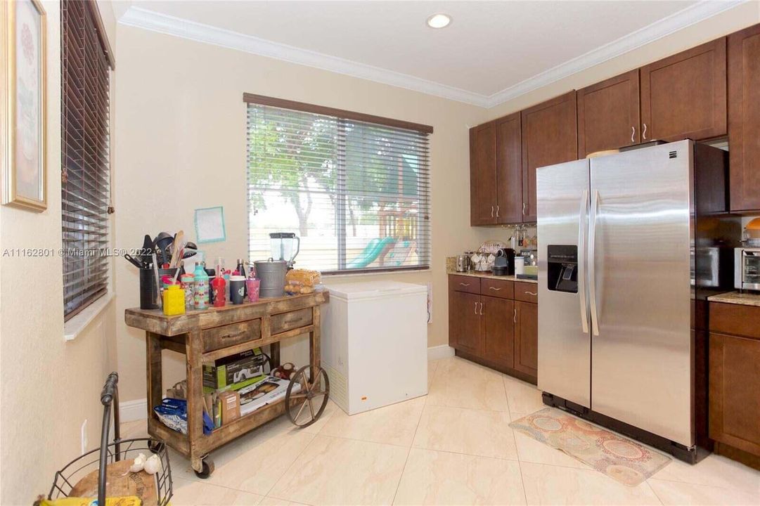 Active With Contract: $3,750 (4 beds, 2 baths, 2103 Square Feet)