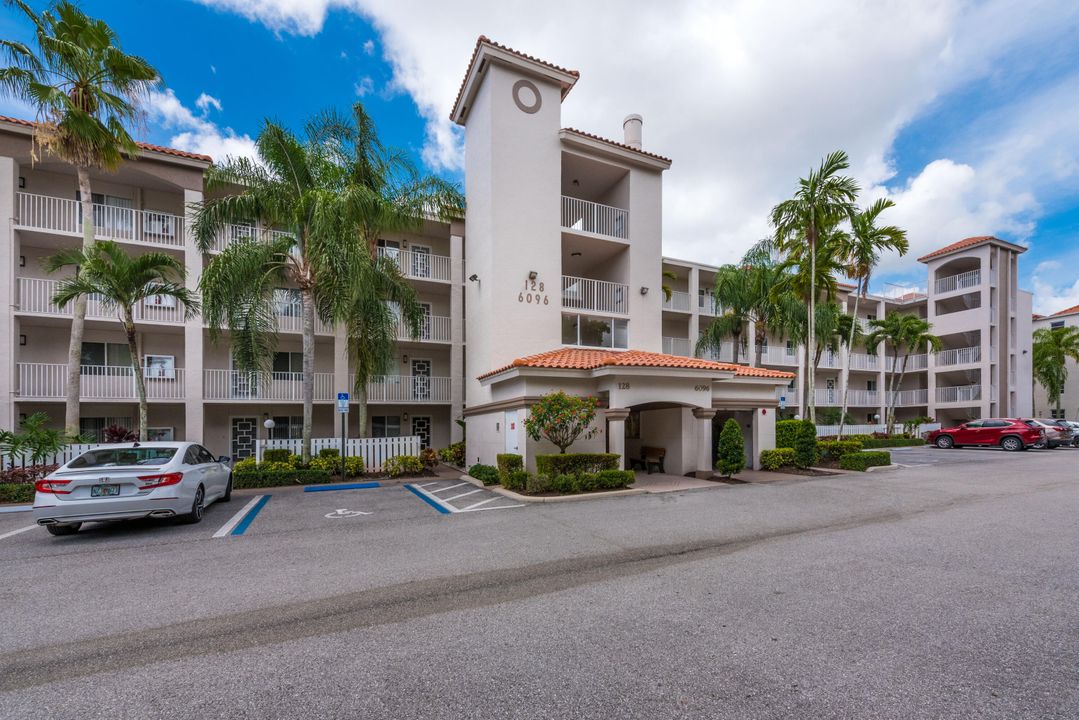 Active With Contract: $4,950 (3 beds, 2 baths, 1500 Square Feet)