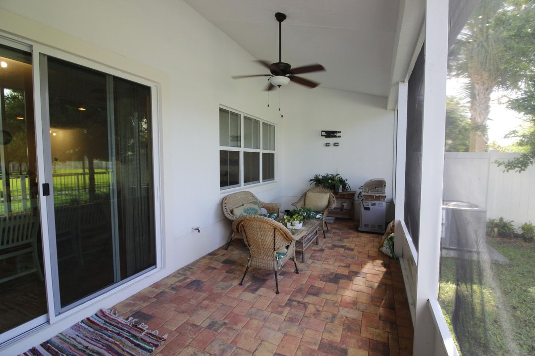 Active With Contract: $3,500 (3 beds, 2 baths, 2218 Square Feet)