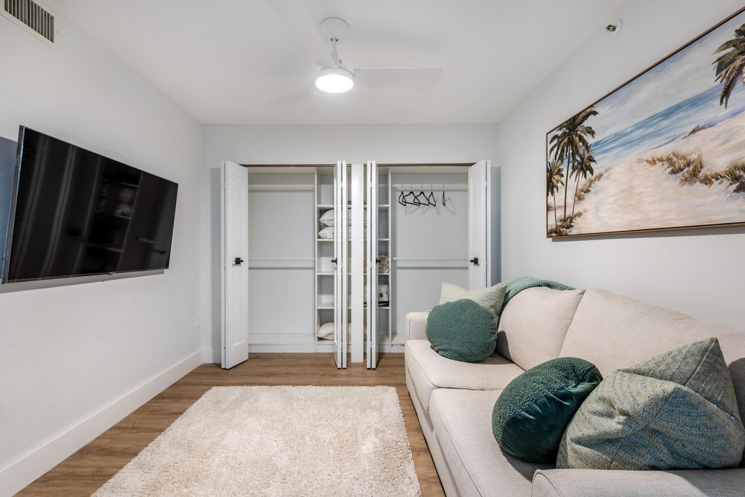 Active With Contract: $4,950 (3 beds, 2 baths, 1500 Square Feet)