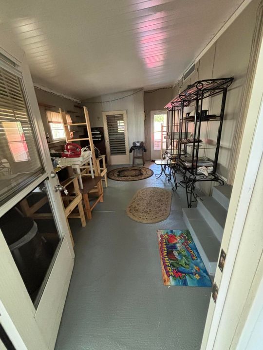 For Sale: $99,900 (2 beds, 2 baths, 1460 Square Feet)