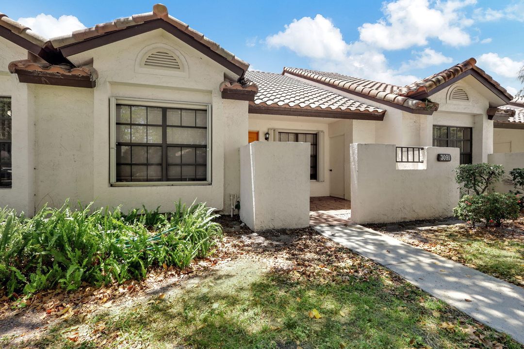 For Sale: $499,000 (3 beds, 2 baths, 1389 Square Feet)