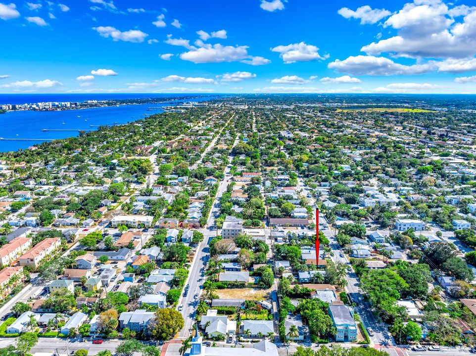 For Sale: $552,000 (3 beds, 2 baths, 1310 Square Feet)