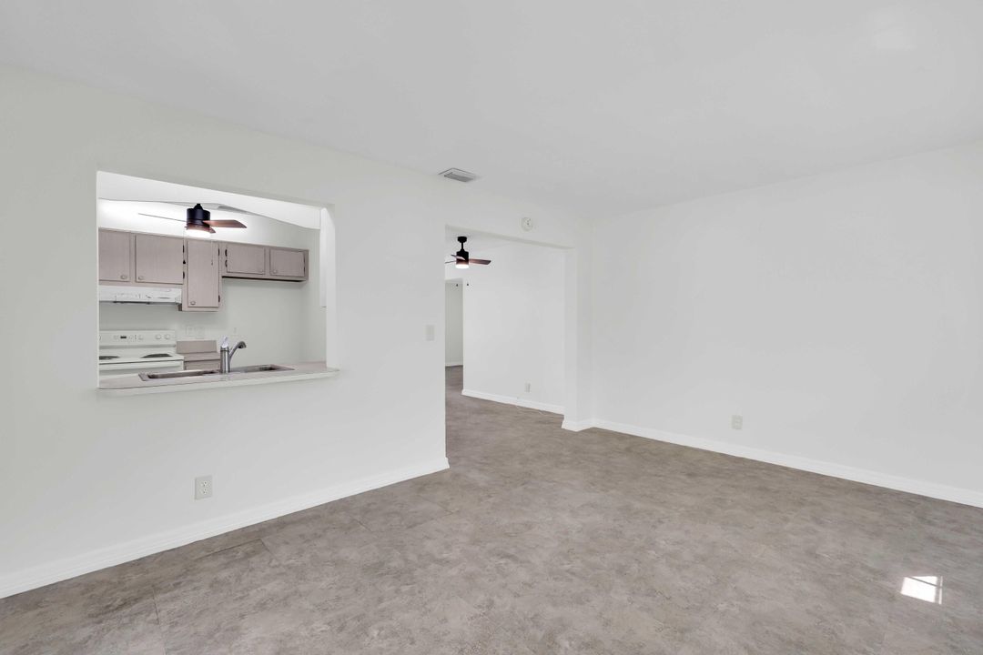 For Sale: $250,000 (2 beds, 1 baths, 1080 Square Feet)