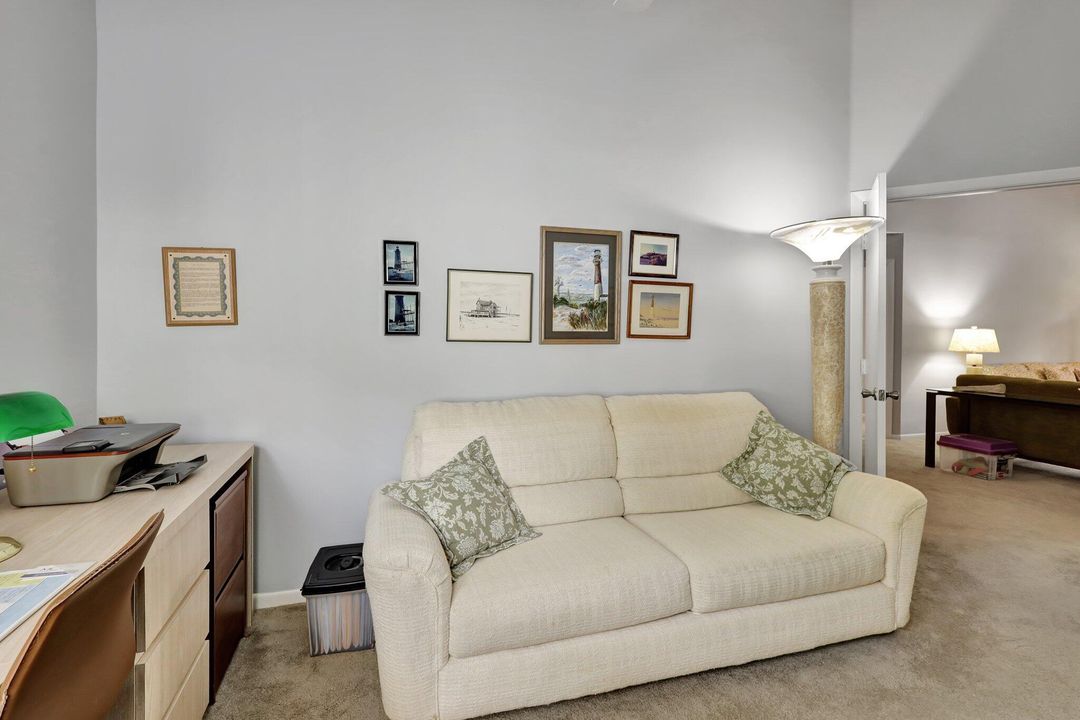 For Sale: $340,000 (3 beds, 2 baths, 1724 Square Feet)