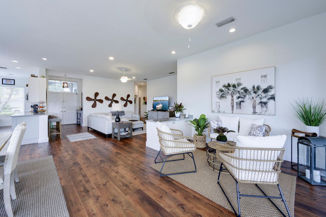 Active With Contract: $629,000 (3 beds, 2 baths, 1952 Square Feet)