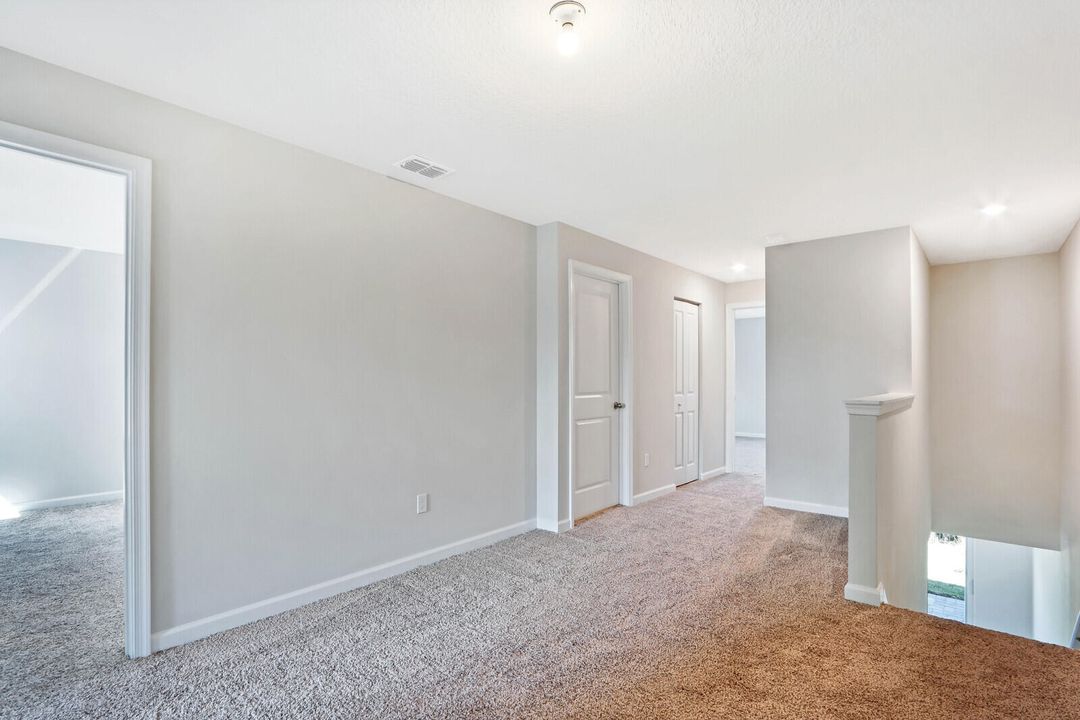 Active With Contract: $2,600 (3 beds, 2 baths, 1804 Square Feet)