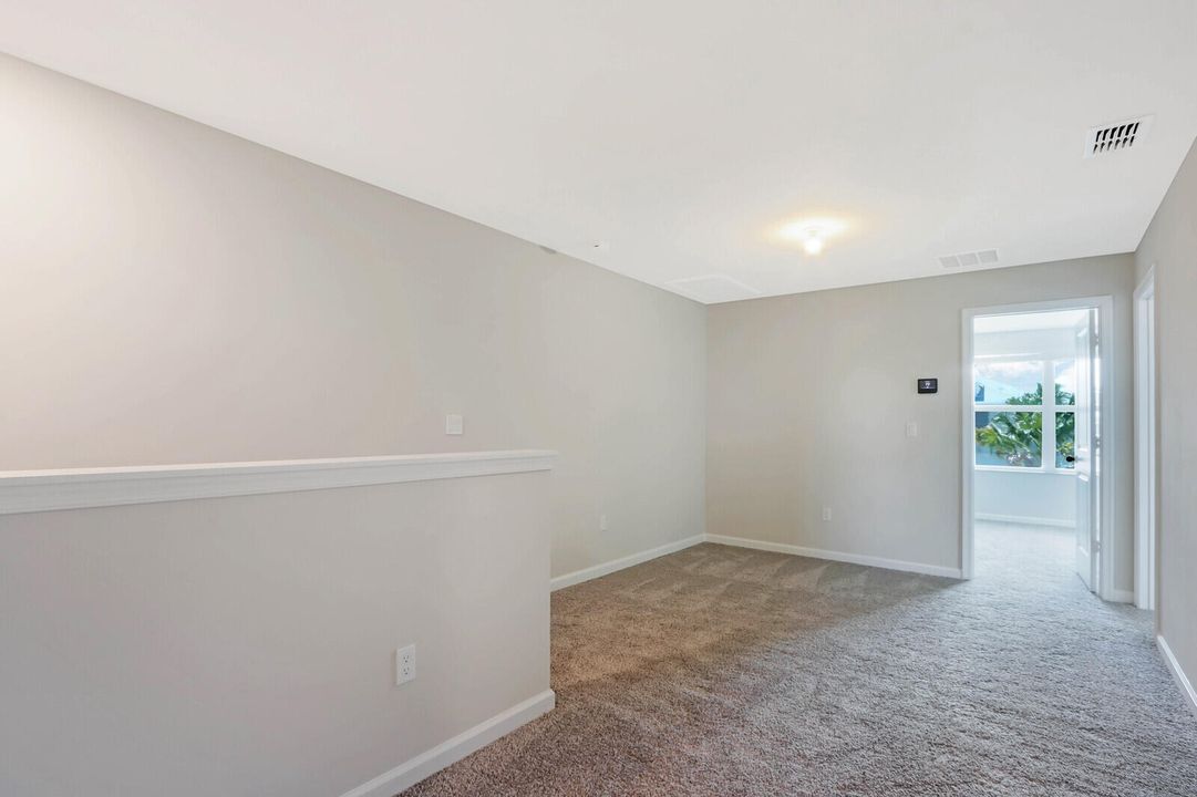 Active With Contract: $2,600 (3 beds, 2 baths, 1804 Square Feet)