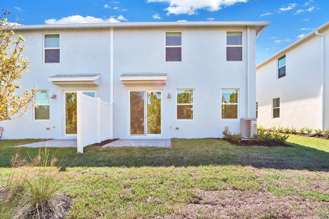 Active With Contract: $2,600 (3 beds, 2 baths, 1804 Square Feet)