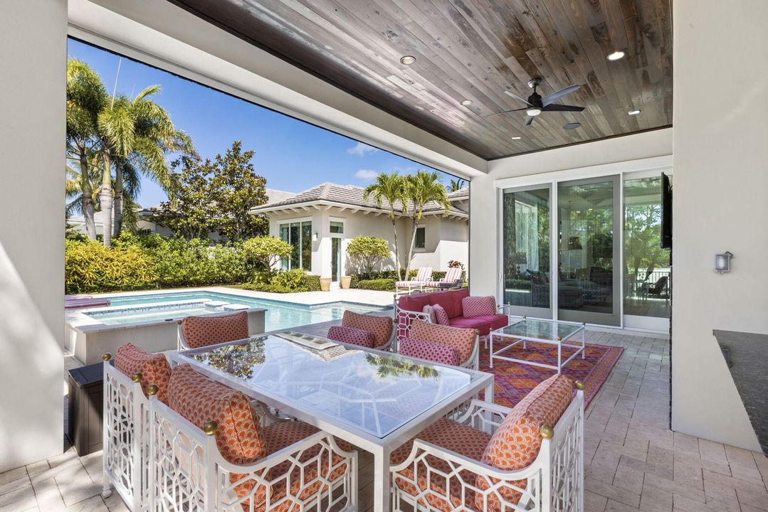Active With Contract: $6,495,000 (4 beds, 5 baths, 4590 Square Feet)