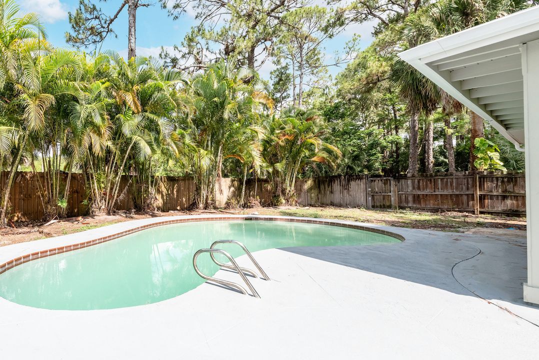 Active With Contract: $599,900 (4 beds, 2 baths, 1732 Square Feet)