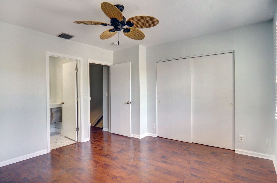 For Sale: $589,000 (2 beds, 2 baths, 1184 Square Feet)