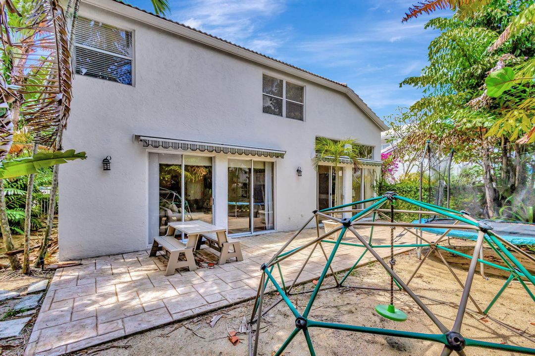 Active With Contract: $649,000 (5 beds, 3 baths, 3231 Square Feet)