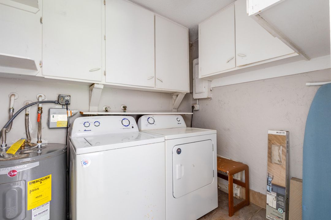 For Sale: $260,000 (2 beds, 1 baths, 800 Square Feet)