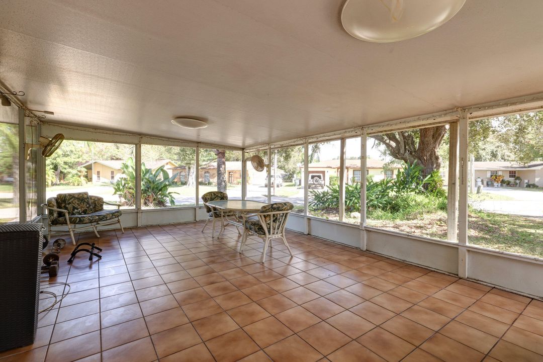 For Sale: $446,000 (4 beds, 2 baths, 2928 Square Feet)