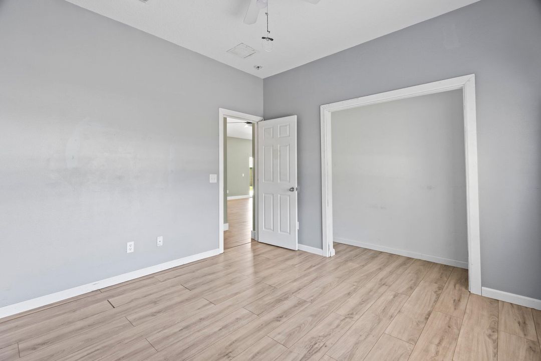 Active With Contract: $370,000 (3 beds, 2 baths, 1659 Square Feet)