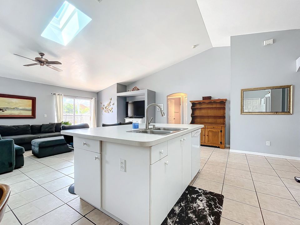 For Sale: $569,900 (4 beds, 2 baths, 2040 Square Feet)
