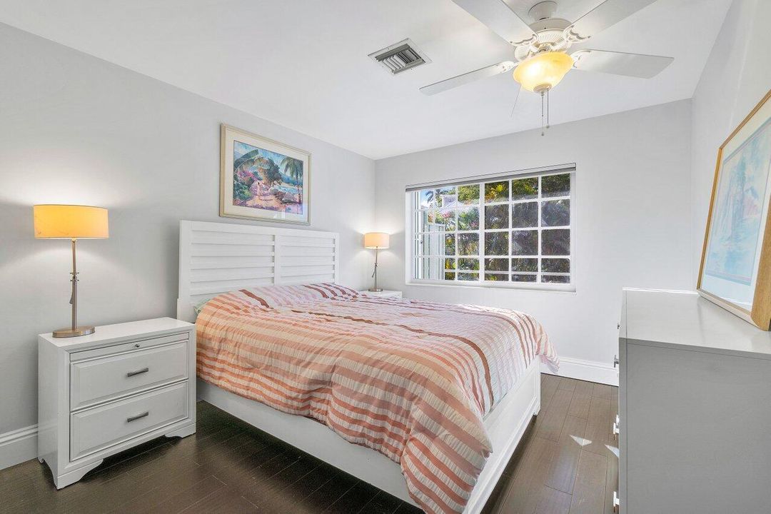 Active With Contract: $3,200 (2 beds, 1 baths, 1246 Square Feet)